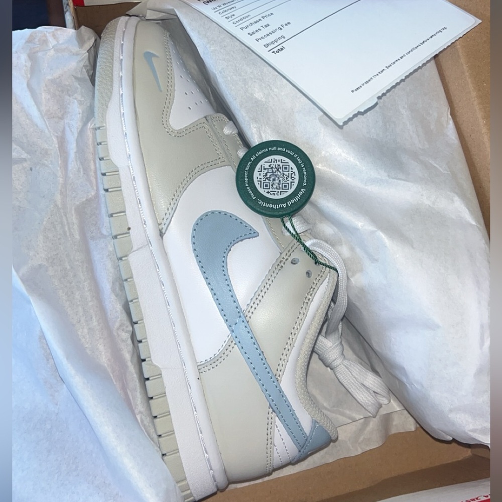 BRAND NEW women’s dunks